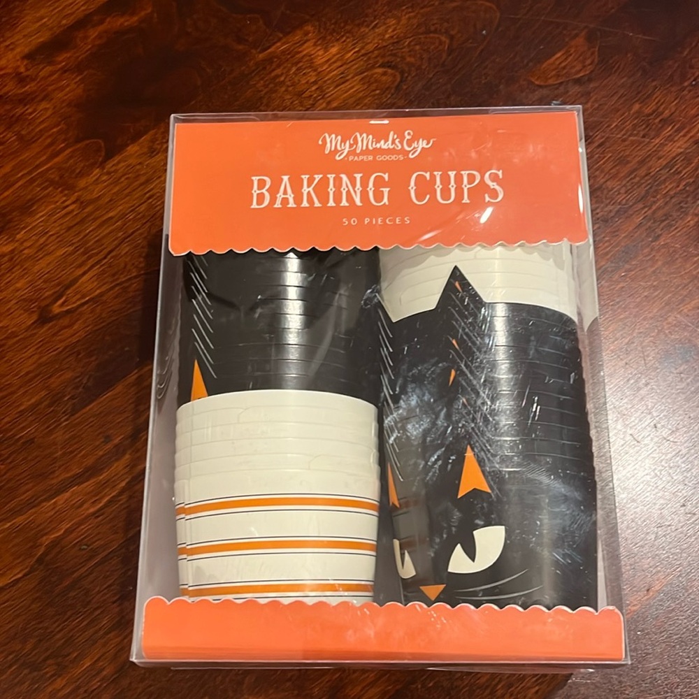 NWT my mind eye paper good baking cups